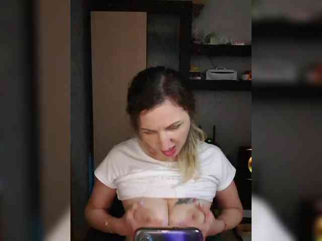 Nushka1939 Live Webcam on BongaCams