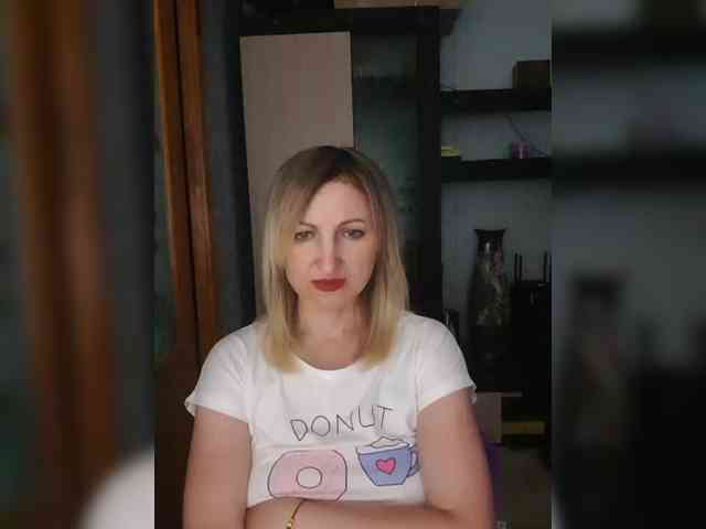 Nushka1984 webcam
