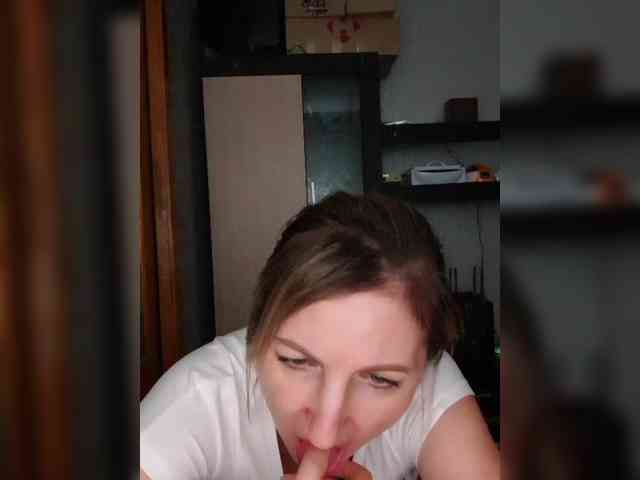 Nushka1984 webcam