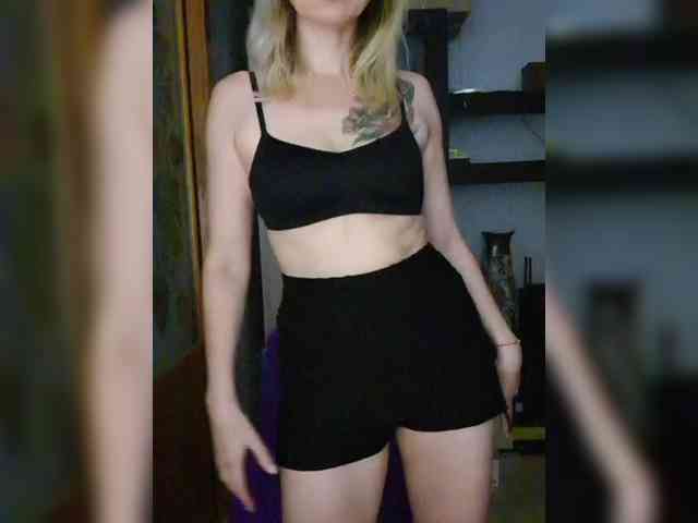 Nushka1984 webcam