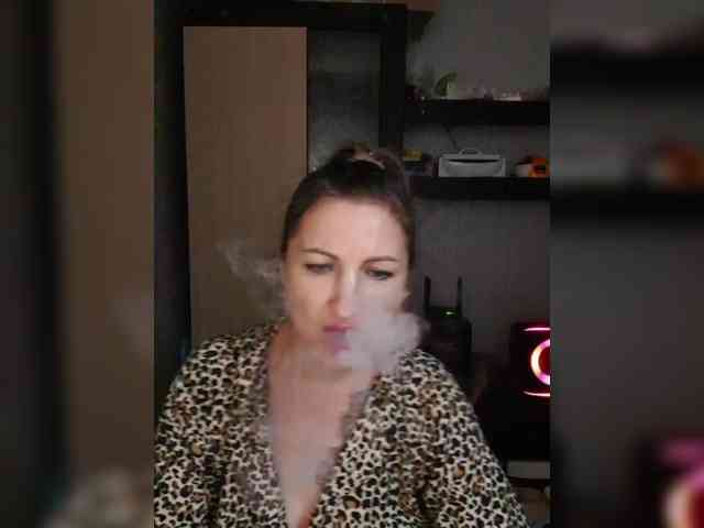 Nushka1984 webcam