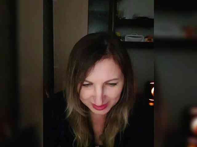 Nushka1939 Live Webcam on BongaCams