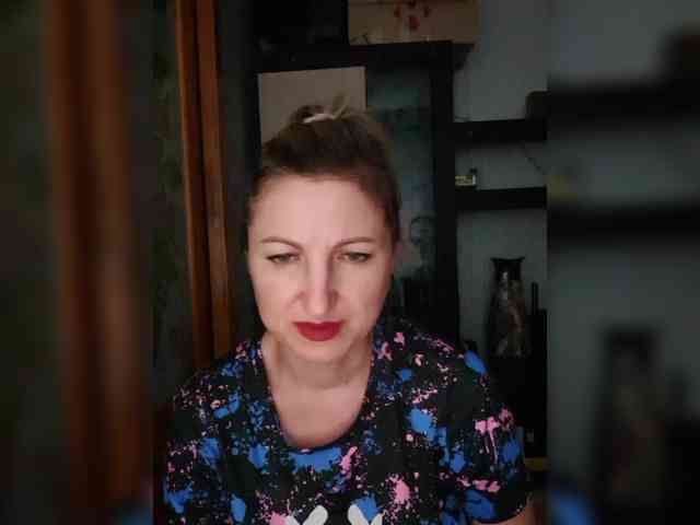 Nushka1984 webcam