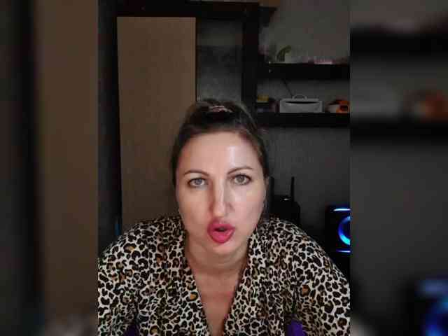 Nushka1984 webcam