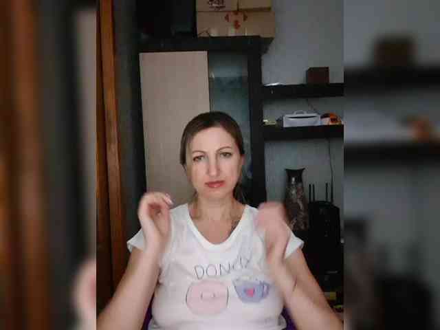 Nushka1984 webcam