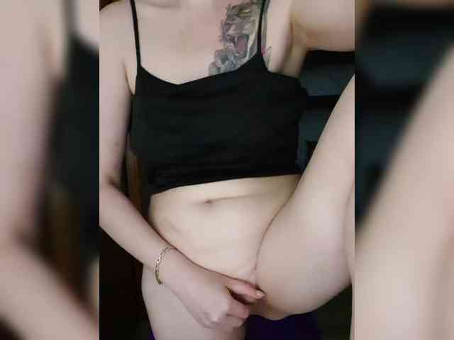Nushka1984 webcam