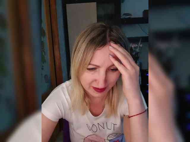 Nushka1984 webcam