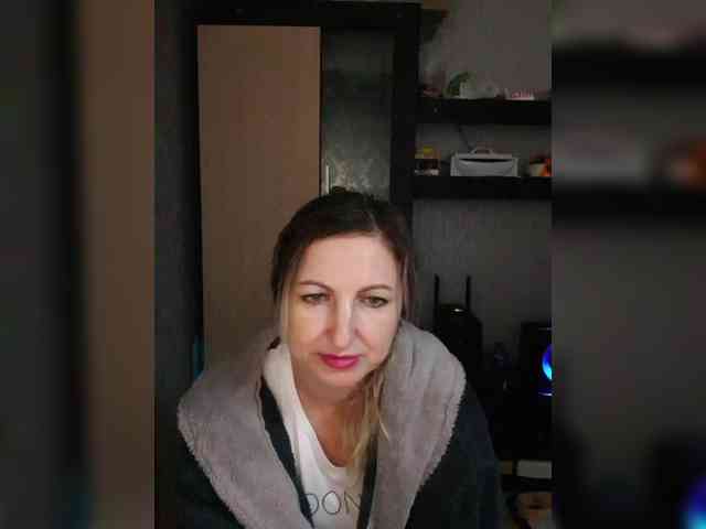 Nushka1984 webcam