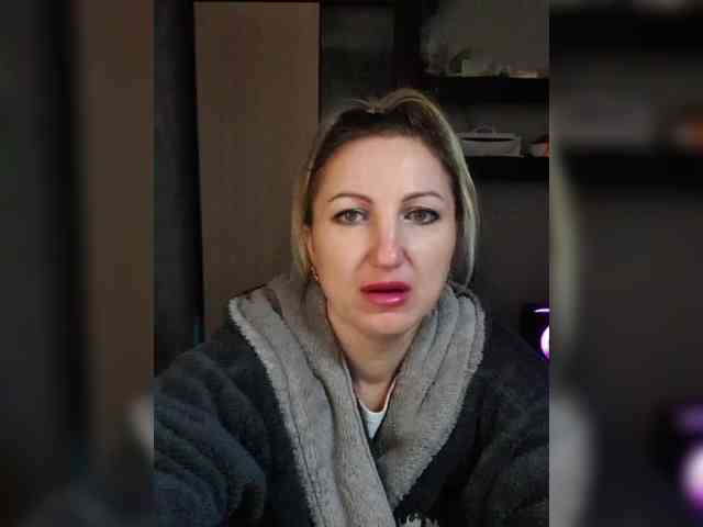 Nushka1984 webcam