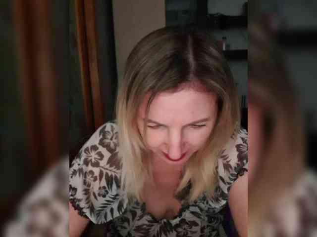 live amateur cam Nushka1939