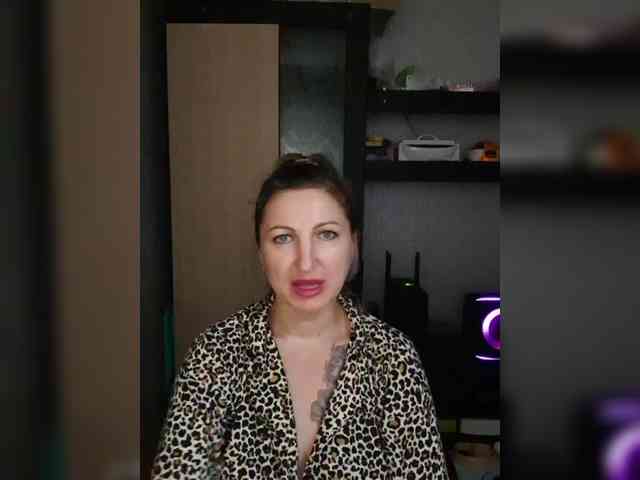 Nushka1984 webcam