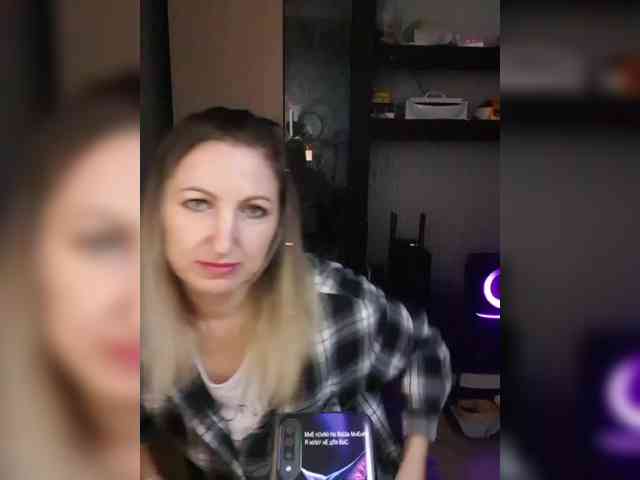 Nushka1984 webcam
