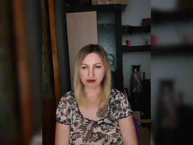 Nushka1984 webcam