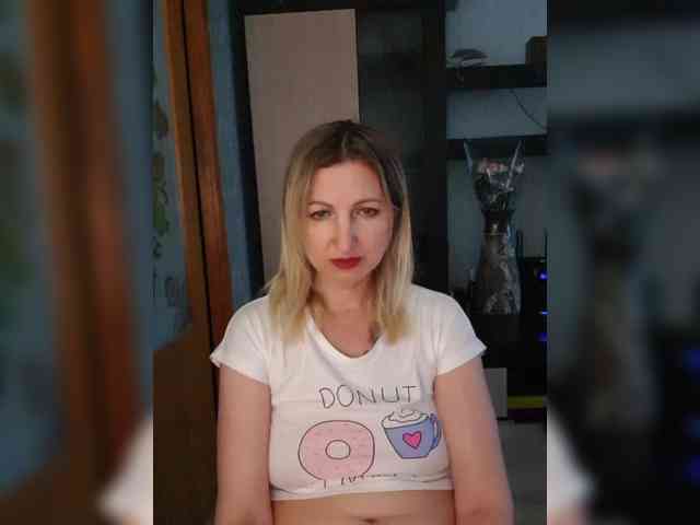 Nushka1984 webcam