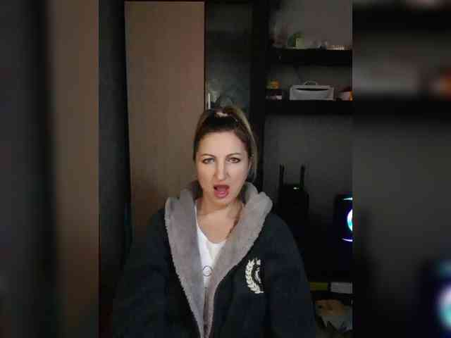 Nushka1984 webcam