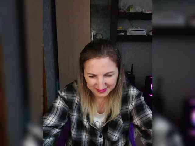 Nushka1984 webcam