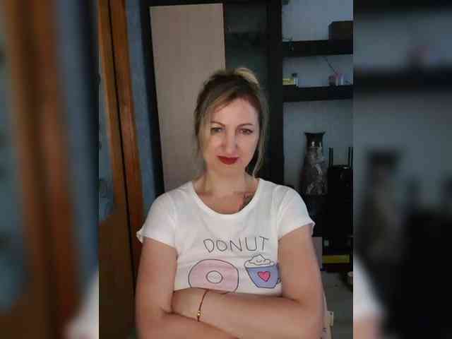 Nushka1984 webcam