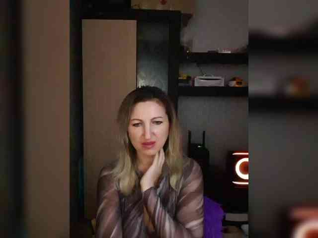 Nushka1984 webcam