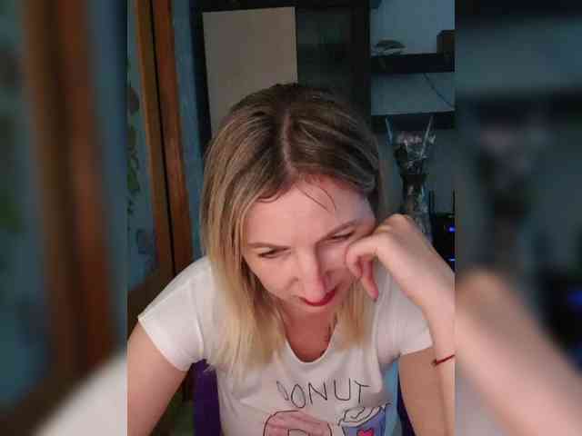 Nushka1984 webcam