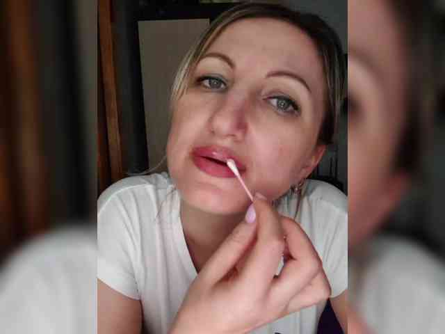 Nushka1984 webcam