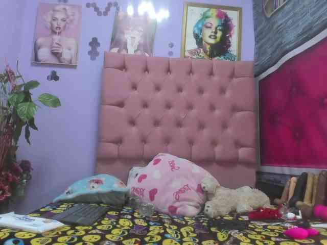 Yaumiiko webcam