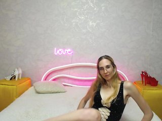 LizzieBrait Porn Show
