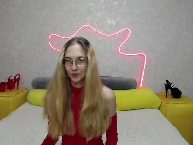 LizzieBrait on BongaCams