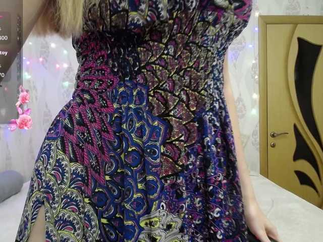 LizzieBrait's BongaCams show and profile