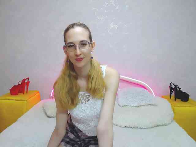 LizzieBrait webcam