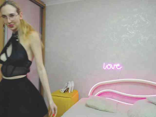 LizzieBrait webcam