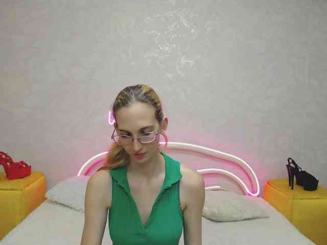 LizzieBrait webcam