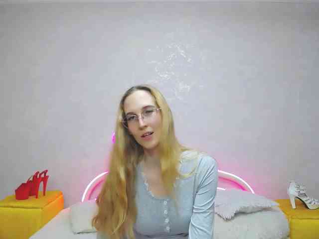 LizzieBrait webcam