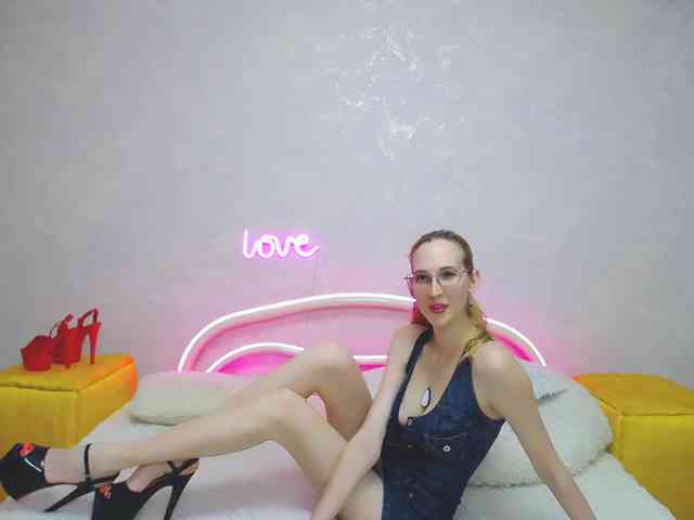 live amateur webcam LizzieBrait