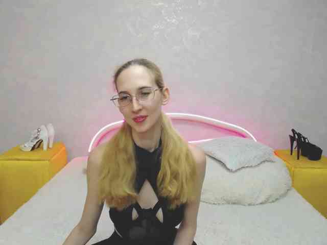 LizzieBrait webcam