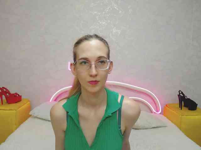 LizzieBrait webcam