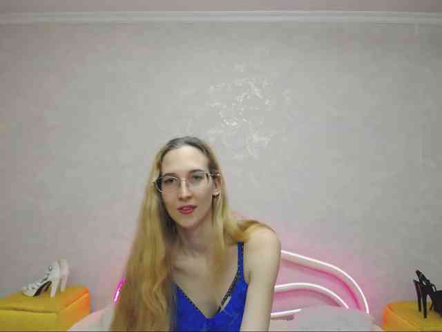 LizzieBrait webcam