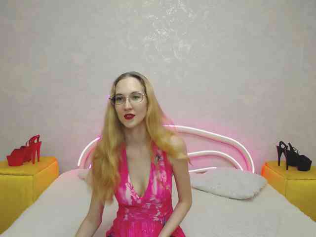 LizzieBrait webcam