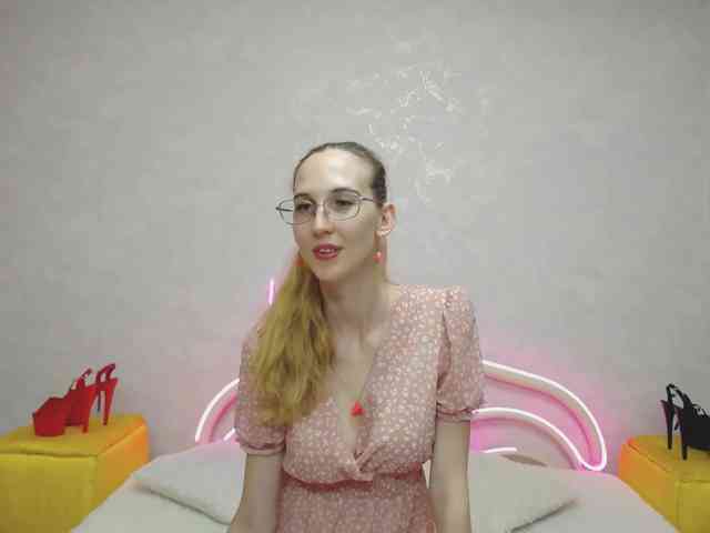 LizzieBrait webcam