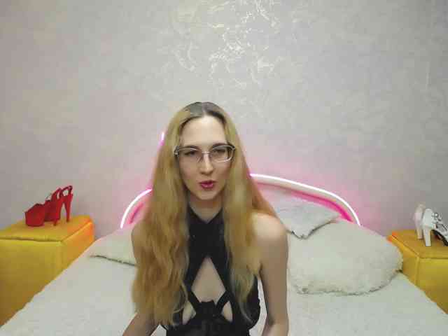LizzieBrait webcam