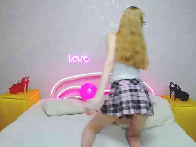 LizzieBrait webcam