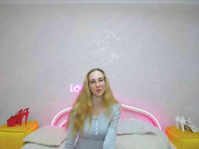 LizzieBrait webcam