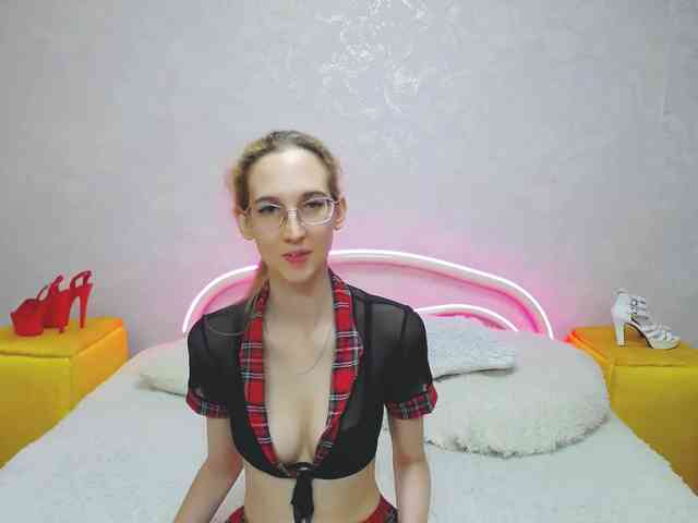 LizzieBrait webcam