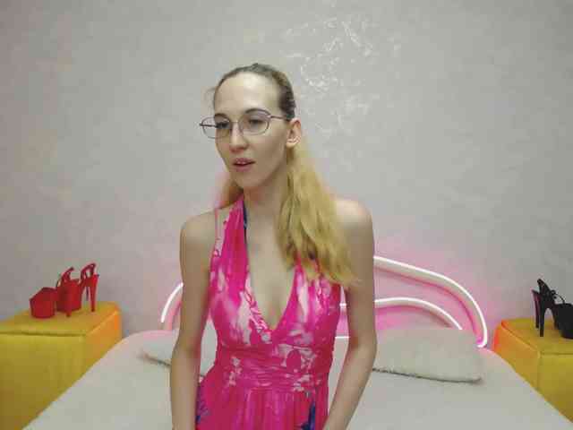 LizzieBrait webcam