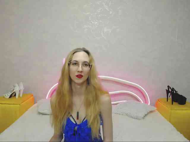 LizzieBrait webcam