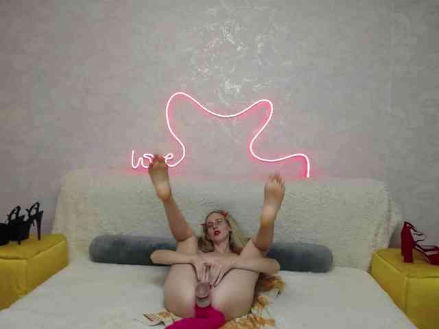 LizzieBrait webcam