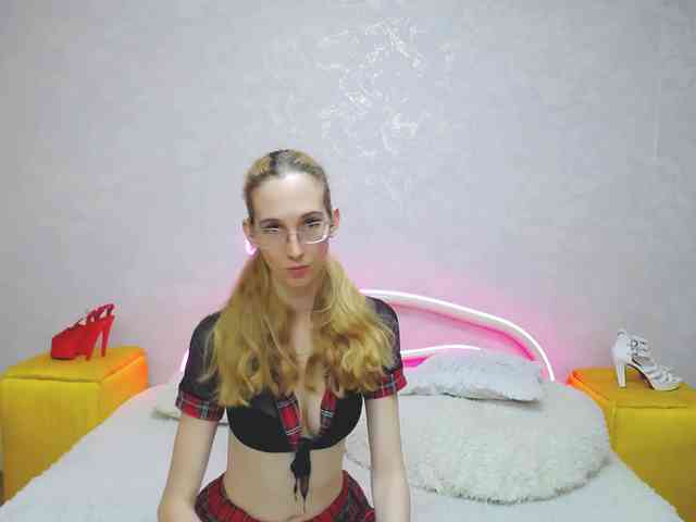 LizzieBrait webcam