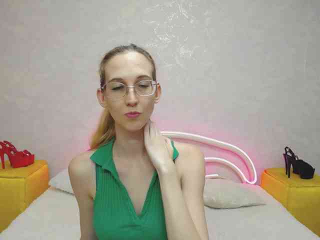 LizzieBrait webcam