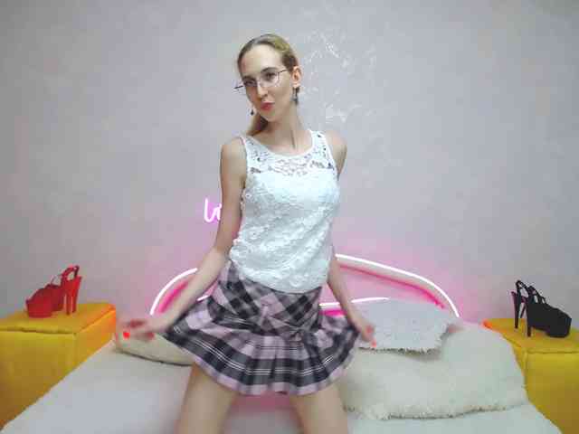 LizzieBrait webcam