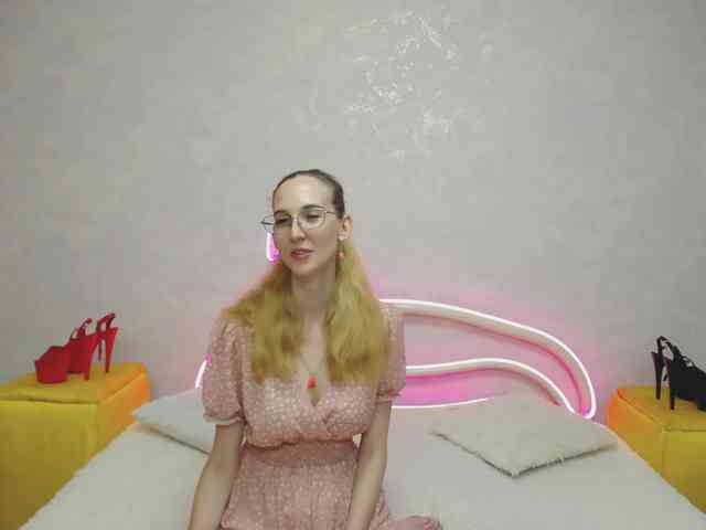 LizzieBrait webcam