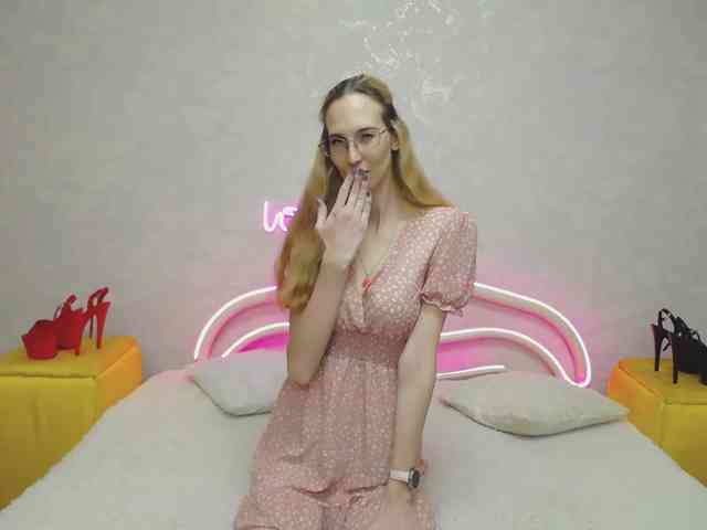 LizzieBrait webcam